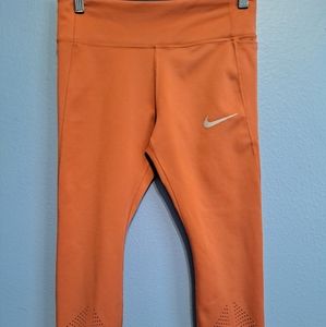 Nike dry fit running cropped leggings (M)